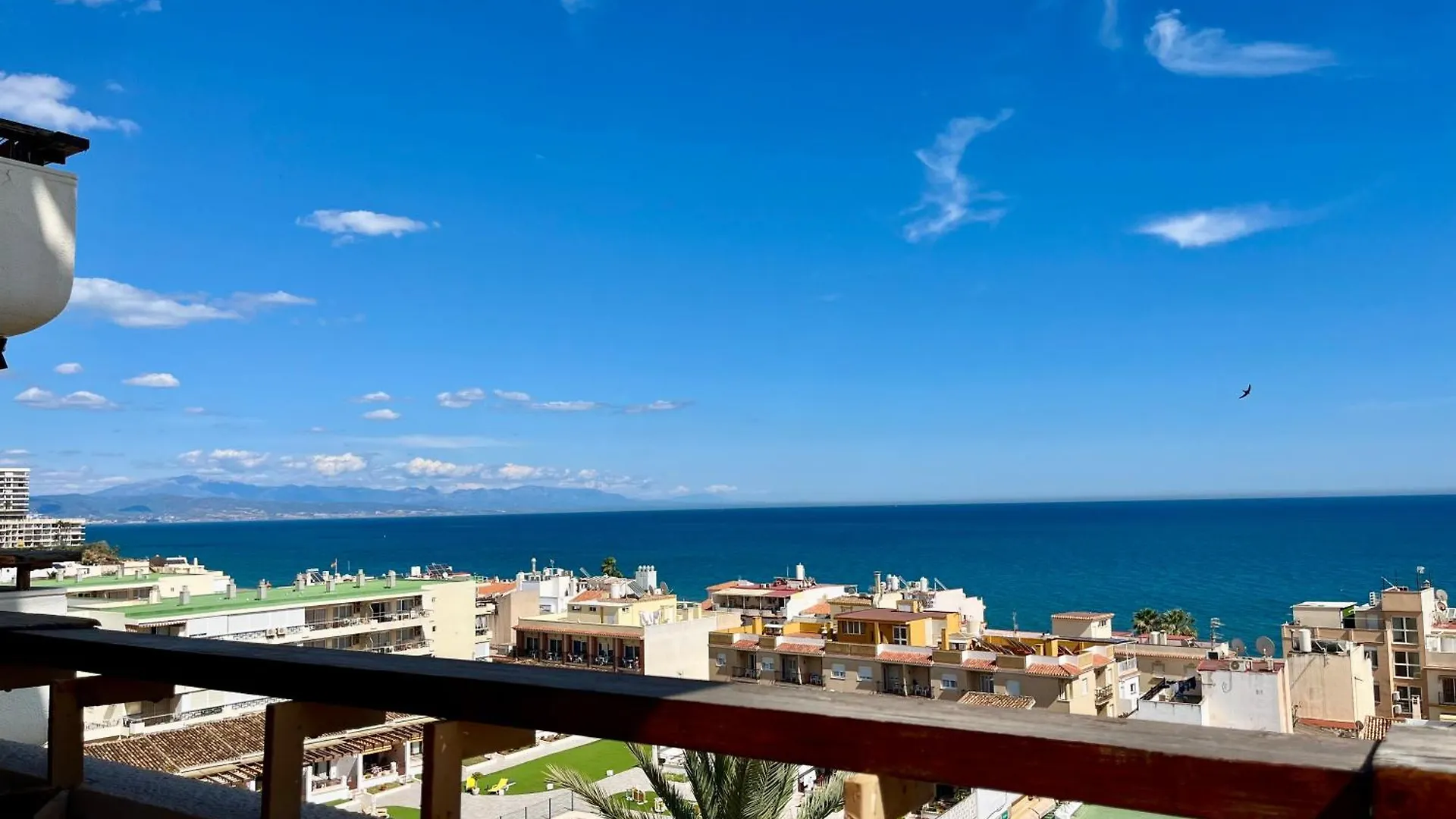 דירות טורמולינוס Carihuela Sea View ספרד