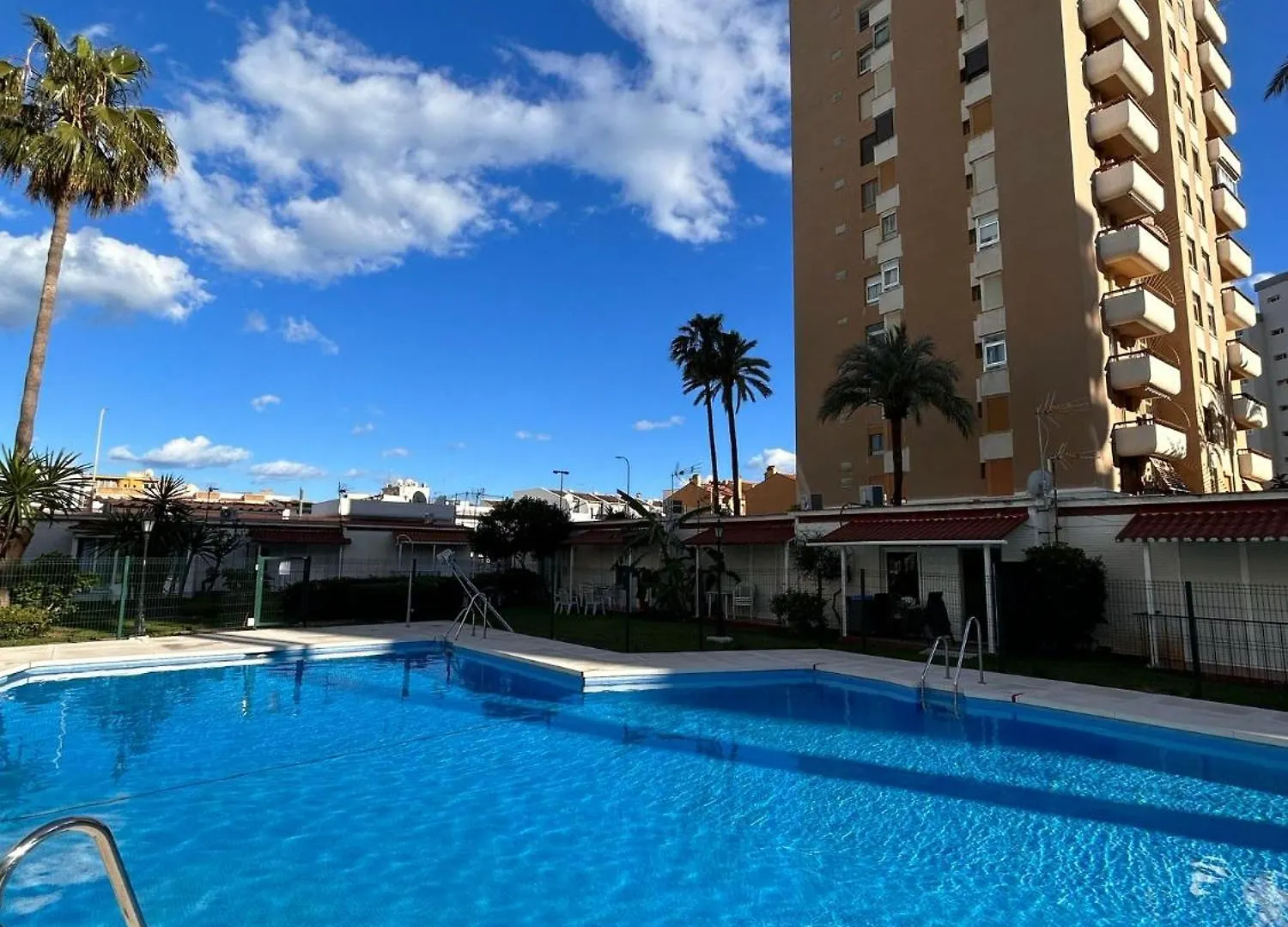 דירות טורמולינוס Carihuela Sea View